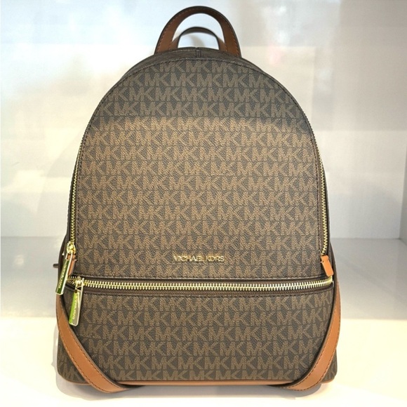 Michael Kors Rhea Medium Signature Logo Backpack Brown Signature - Picture 2 of 8